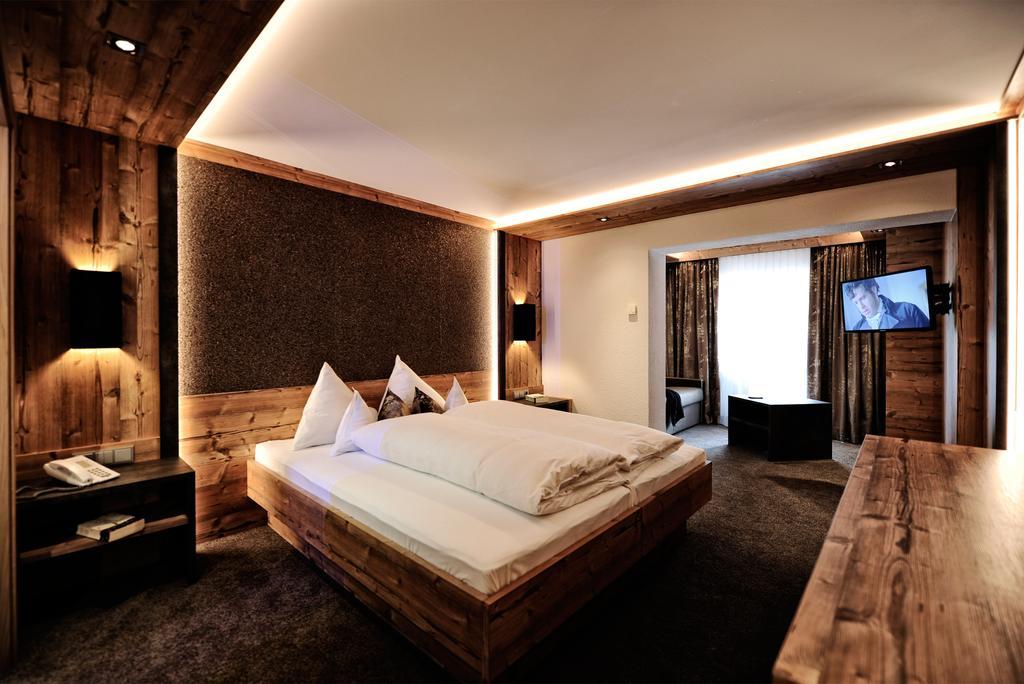 Hotel Fatlar Ισγκλ Εξωτερικό φωτογραφία