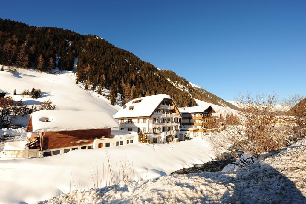 Hotel Fatlar Ισγκλ Εξωτερικό φωτογραφία
