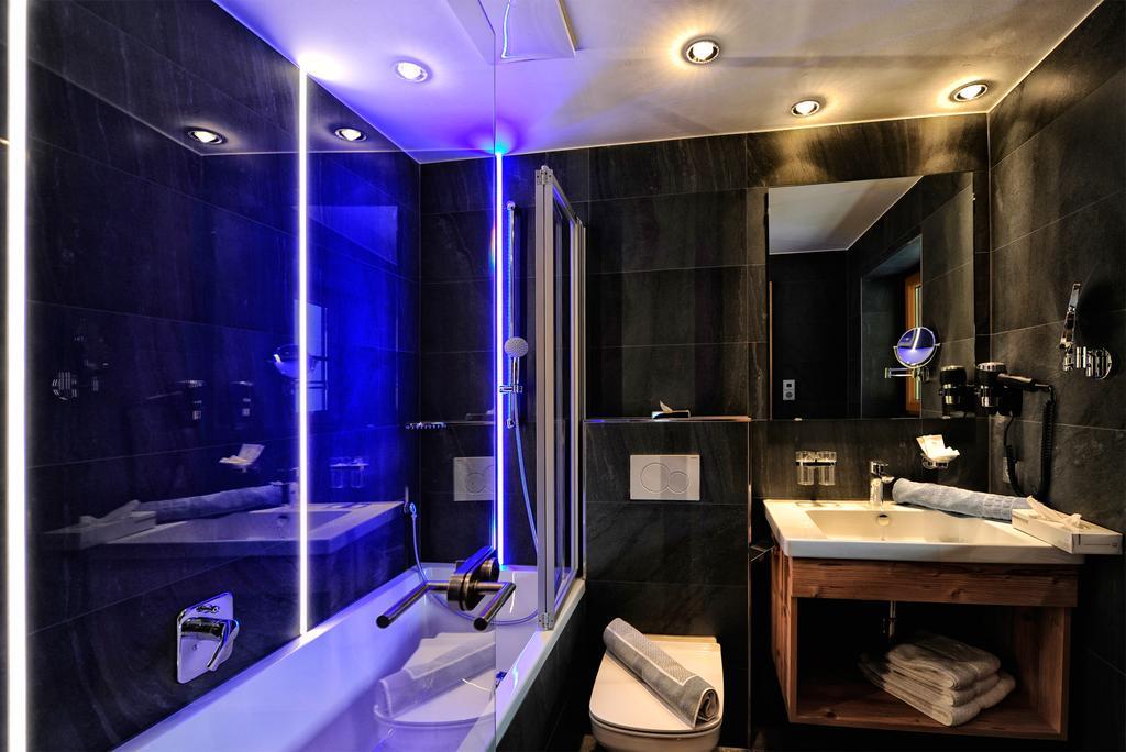 Hotel Fatlar Ισγκλ Εξωτερικό φωτογραφία