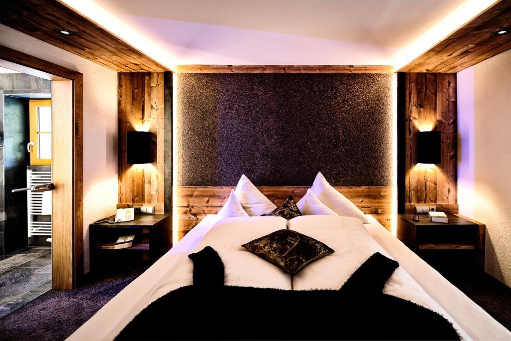 Hotel Fatlar Ισγκλ Εξωτερικό φωτογραφία